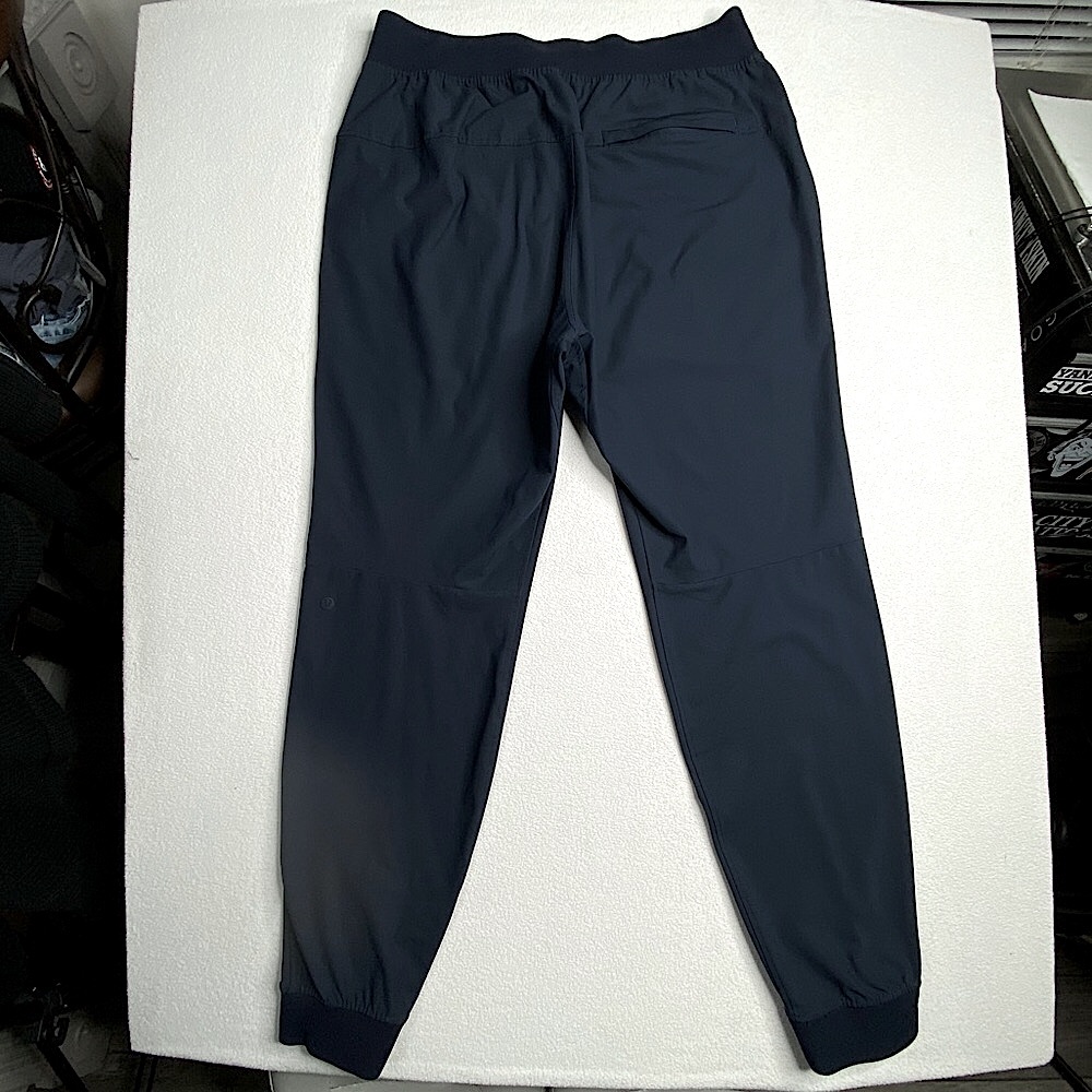 Lululemon ABC Jogger *Warpstreme
True Navy Men’s Size (L) - Picture 8 of 16